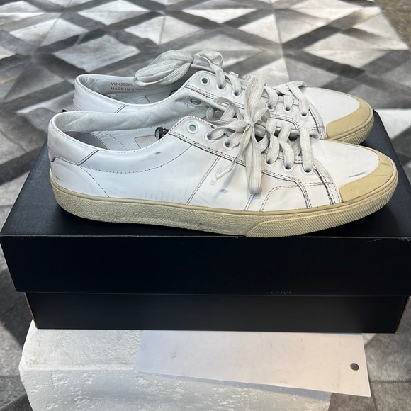 Saint Laurent distressed sneaker - Picture 1 of 4